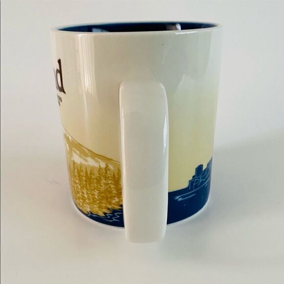 Starbucks 2009 Portland Mount Hood
Collector Series Mug Cup Mountains 16 oz - Picture 3 of 12